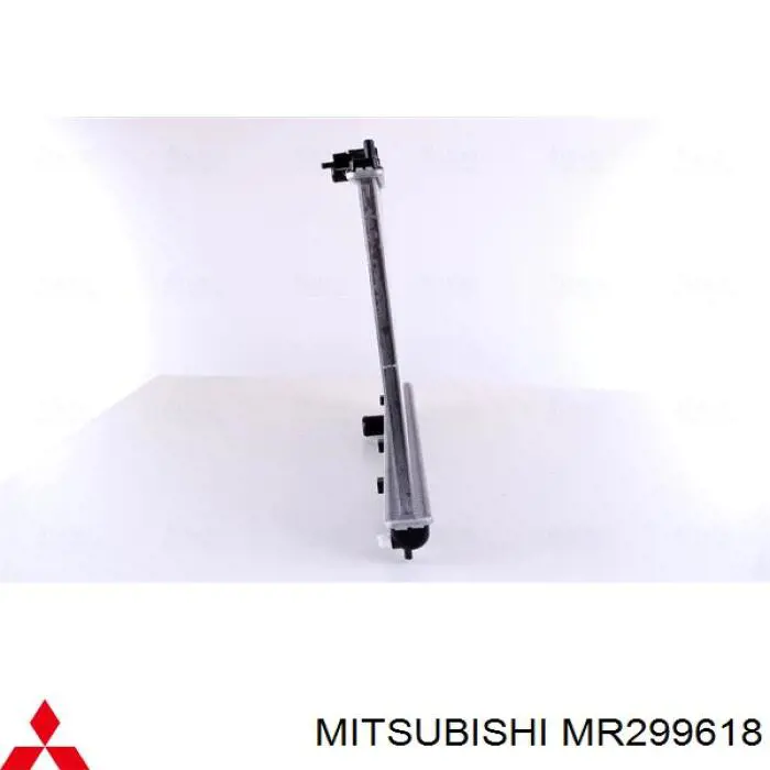 Радіатор охолодження двигуна MR299618 Mitsubishi