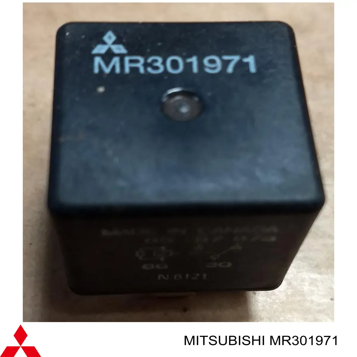 Реле вентилятора Mitsubishi MR301971 ціна, від 2.53 USD
