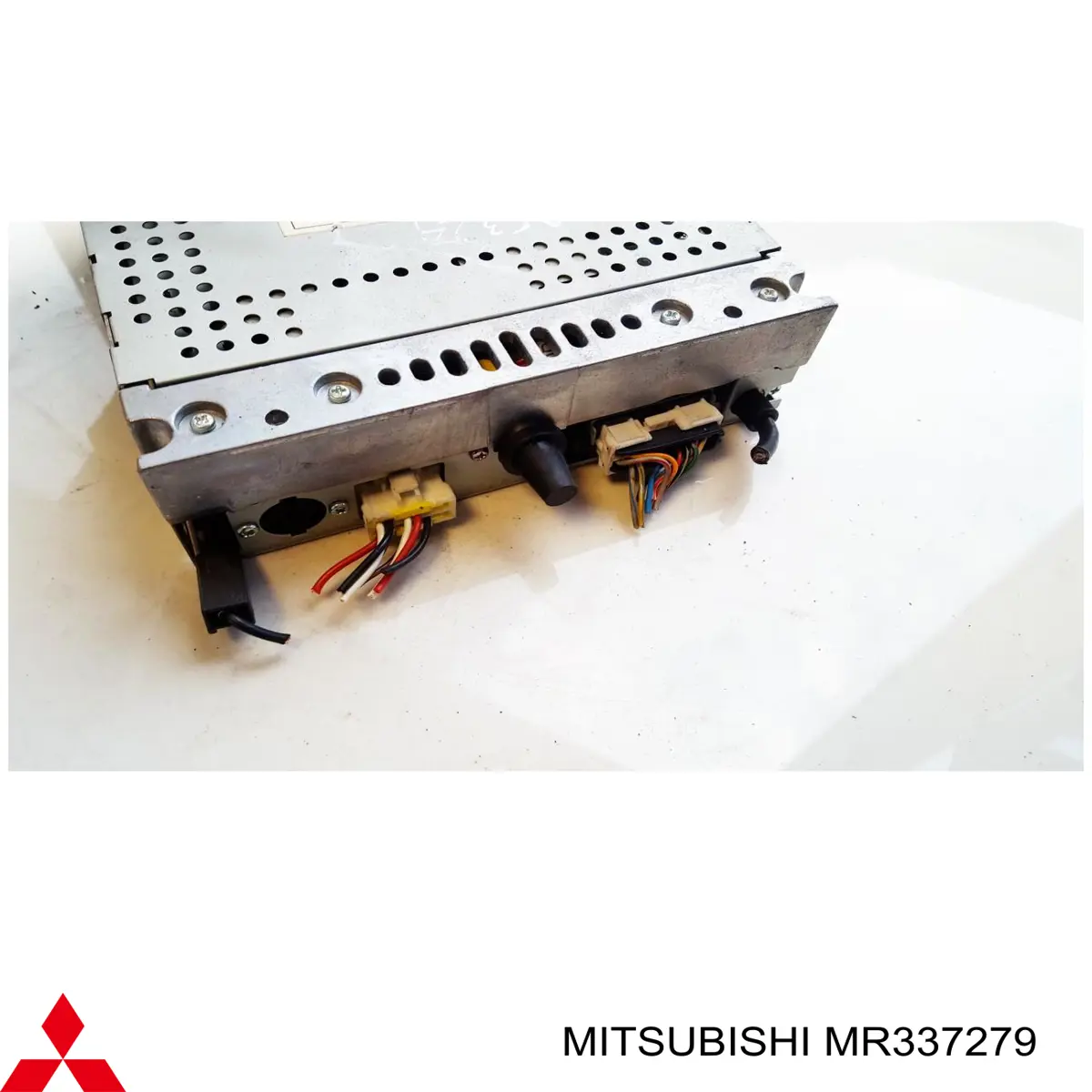 Купити MR337279 Mitsubishi Магнітола
