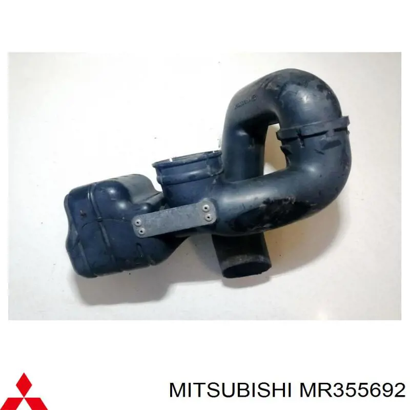 MR355692 Mitsubishi Повітрозабірник повітряного фільтра