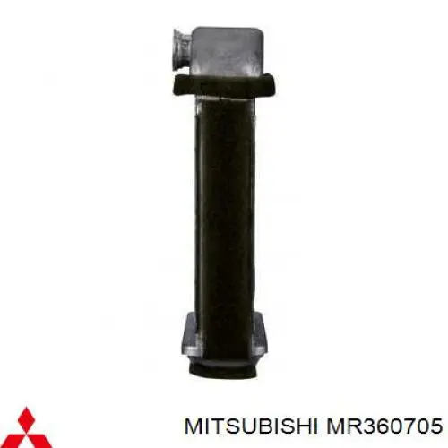 Купити MR360705 Mitsubishi Радіатор пічки (обігрівача), задній