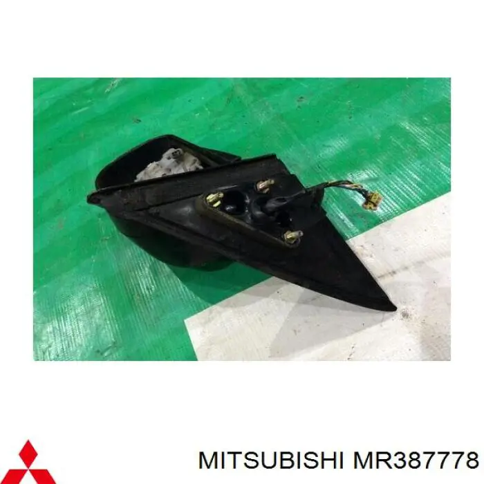 Праве бічне дзеркало Mitsubishi MR773870 ціна, від 15.15 USD