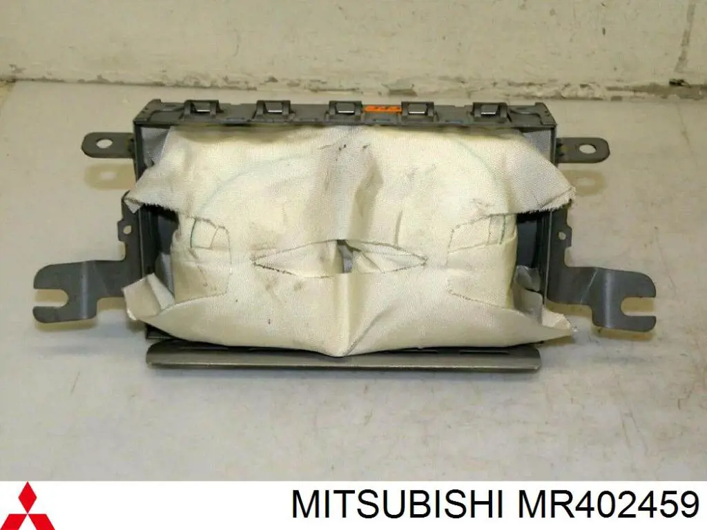 Подушка безпеки бокова Mitsubishi MR402459 ціна, від 16.67 USD