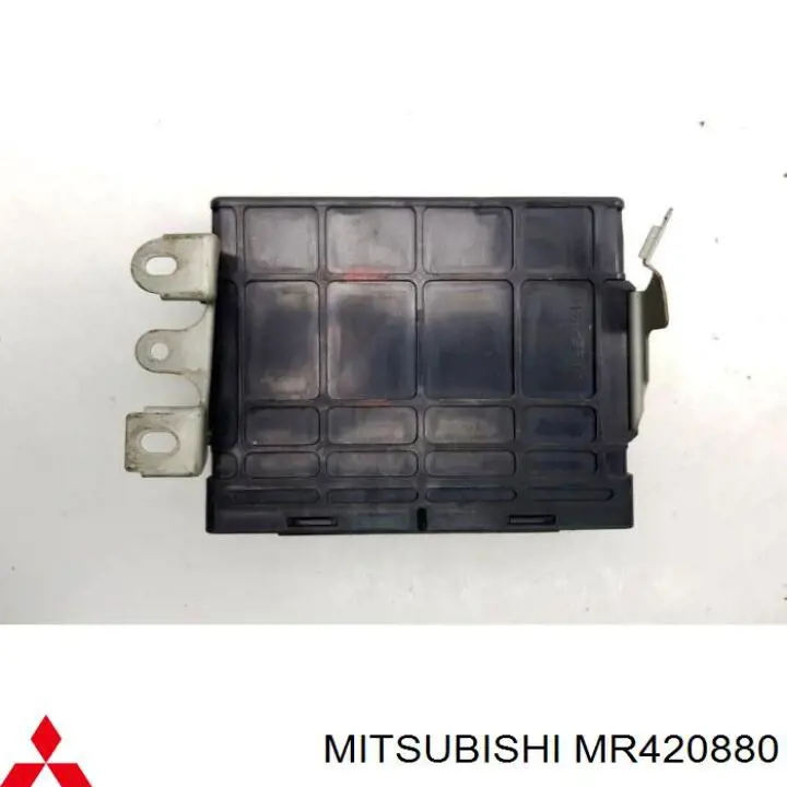 ЕБУ Mitsubishi MR420880 ціна, від 161.11 USD