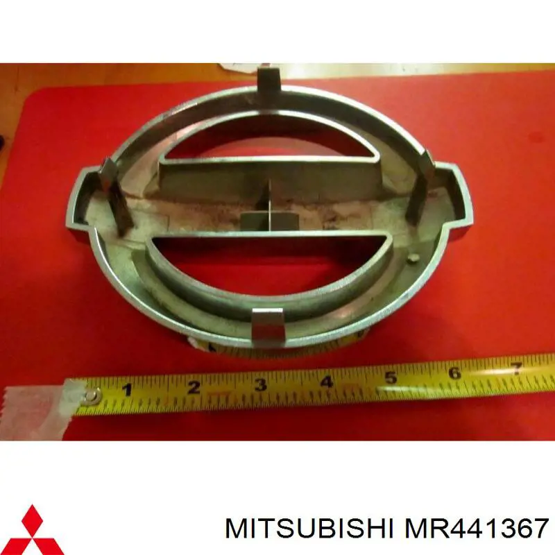 Емблема кришки багажника MR441367 Mitsubishi