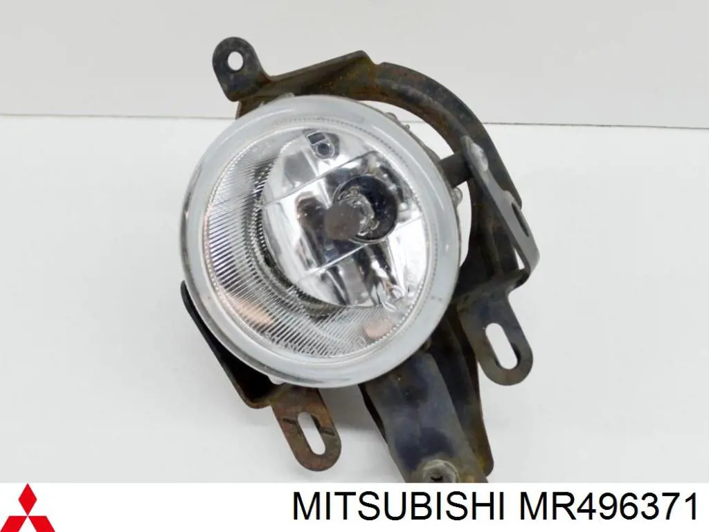 Купити MR496371 Mitsubishi Туманка ліва