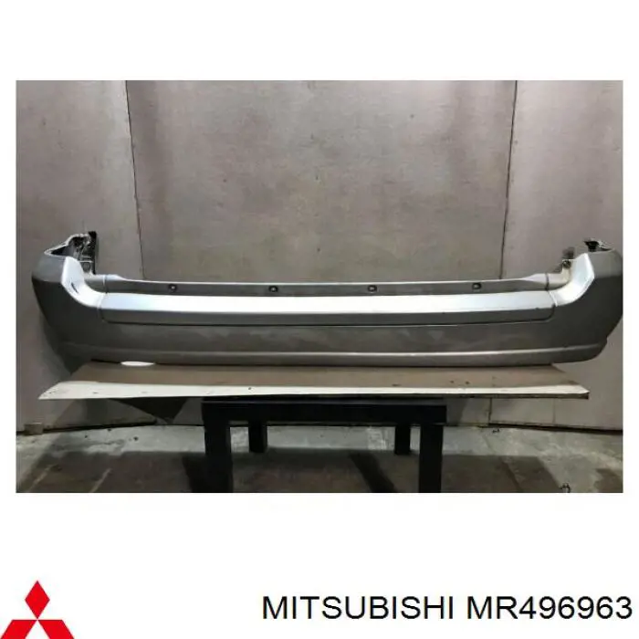 Купити MR954411 Mitsubishi Двері задні, ліві