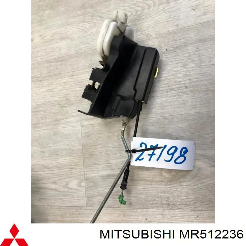 MR512236 Mitsubishi Замок двері правої передньої
