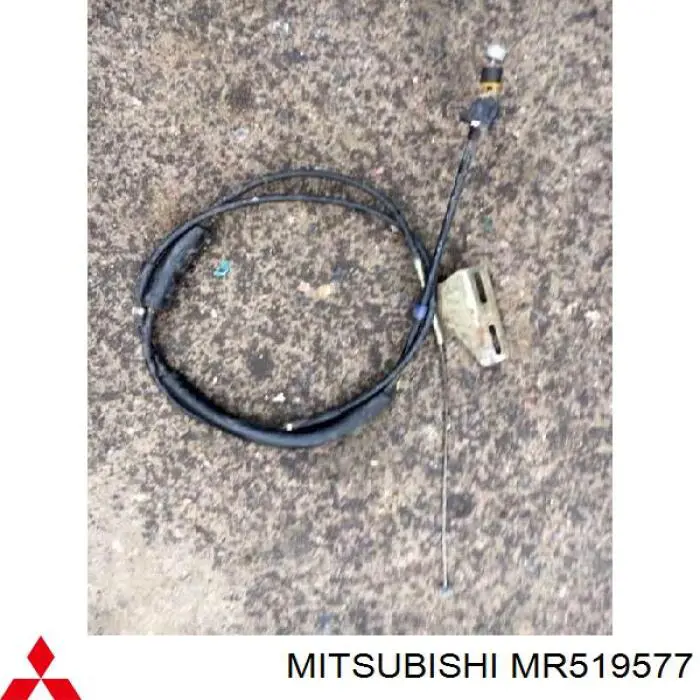 MR519577 Mitsubishi трос газу