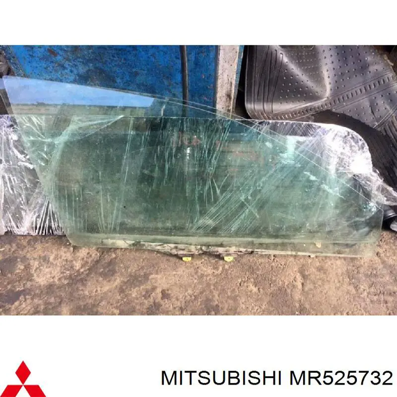 Скло передніх дверей, правою Mitsubishi Lancer 9 (CSA) (Міцубісі Лансер)