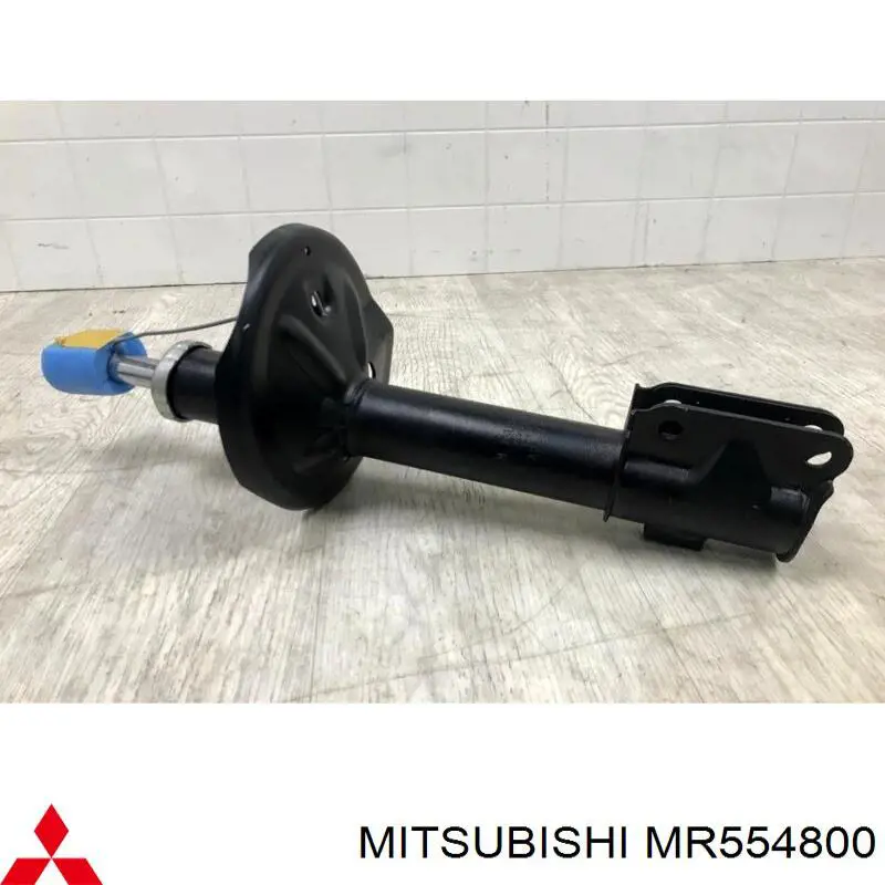 MR554800 Mitsubishi амортизатор задній