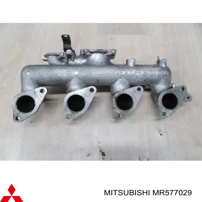 Впускний колектор на Mitsubishi L 200 III K60, K70