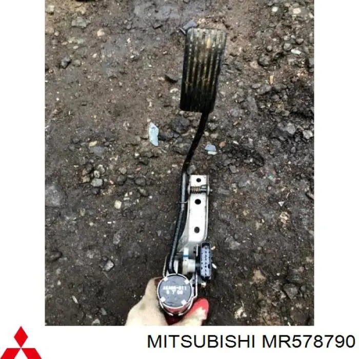 Датчик положення педалі акселератора (газу) Mitsubishi Pajero 3 (Міцубісі Паджеро)