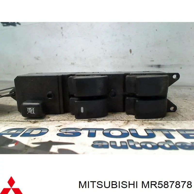 MR587878 Mitsubishi кнопковий блок керування склопідіймачами передній лівий