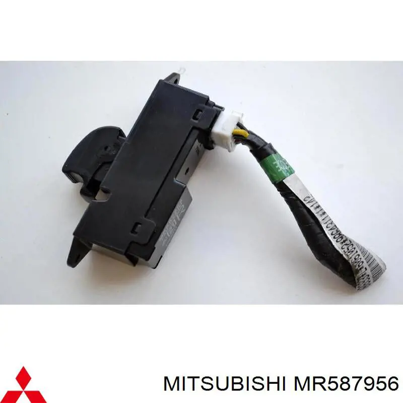 Купити MR587956 Mitsubishi 