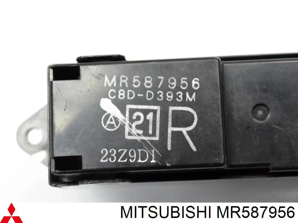 MR587956 Mitsubishi 