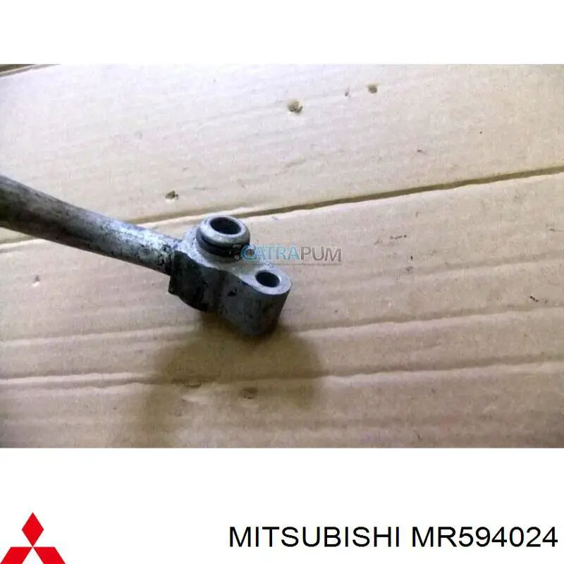 Купити MR594024 Mitsubishi Амортизатор передній, правий