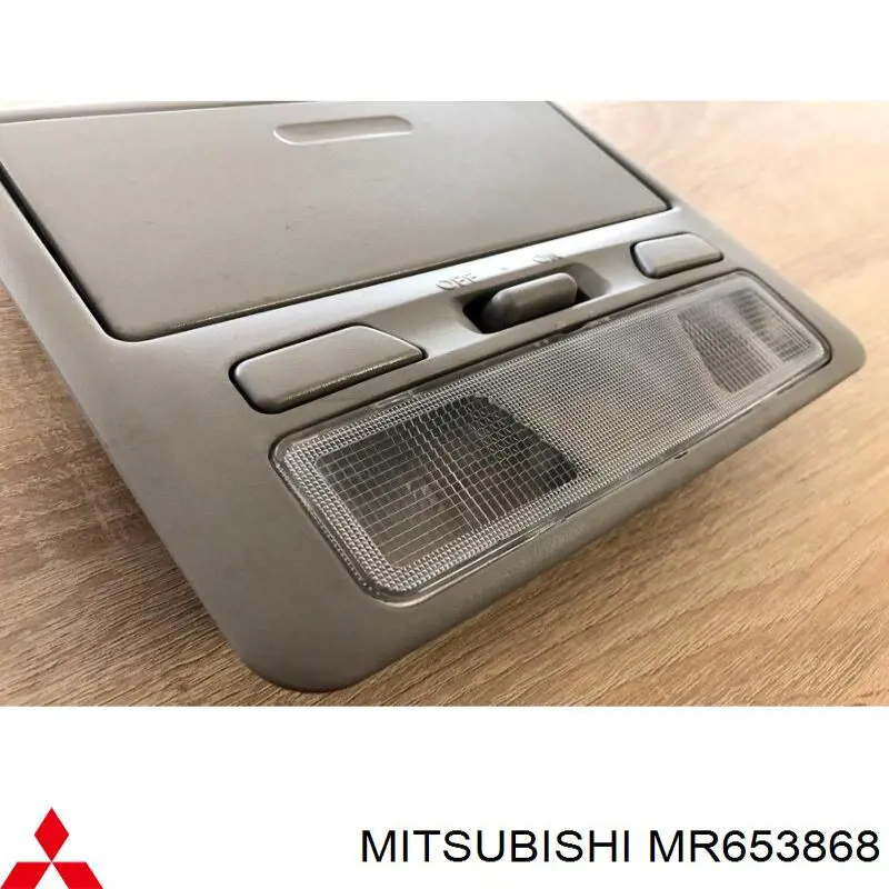 Плафон освітлення салону/кабіни Mitsubishi MR653868 ціна, від 31.67 USD