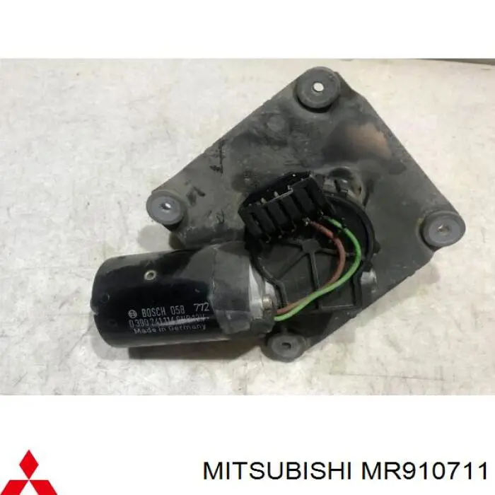Двигун склоочисника лобового скла (трапеції) на Mitsubishi Carisma (DA)