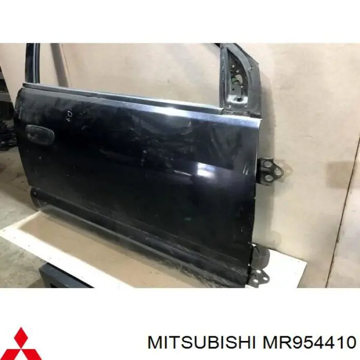  Двері праві передні Mitsubishi Space Star 