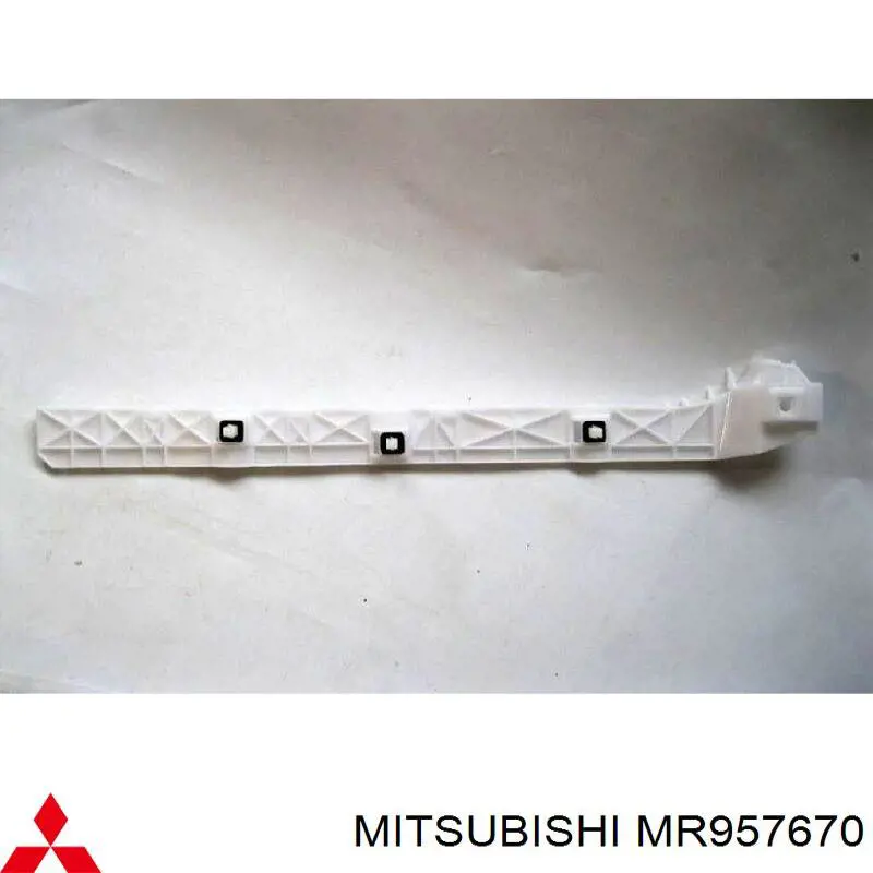 Кронштейн бампера заднього, зовнішній правий Mitsubishi MR957670 ціна, від 9.03 USD