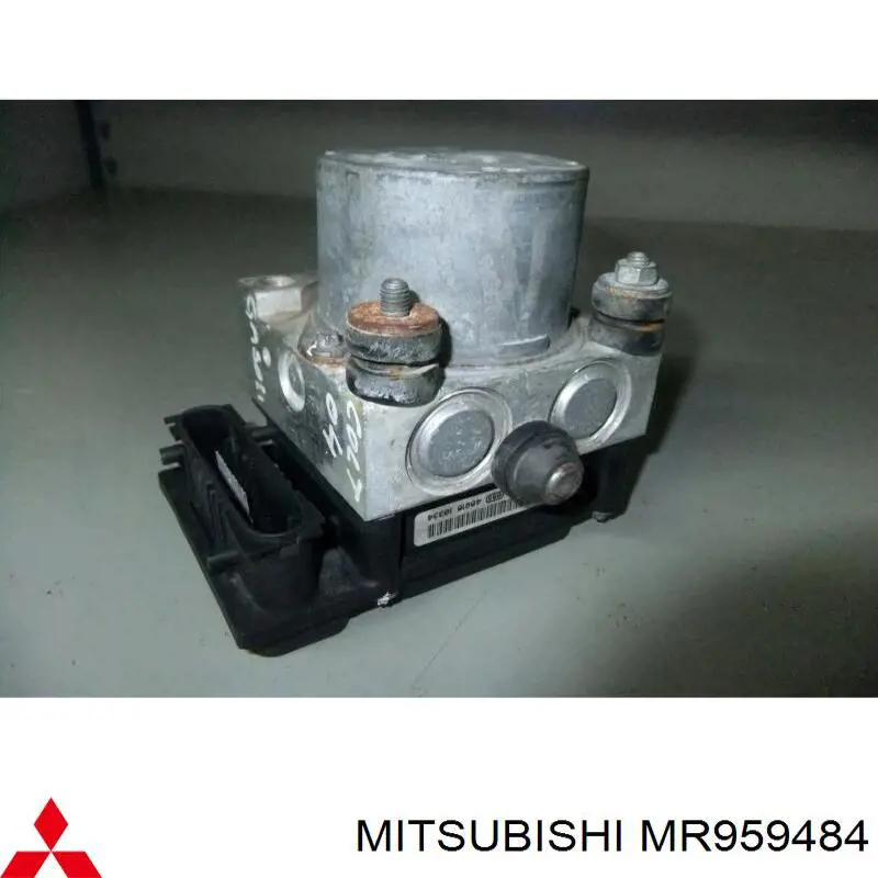 Механізм склопідйомника двері задньої, правої Mitsubishi MR959484 ціна, від 31.92 USD