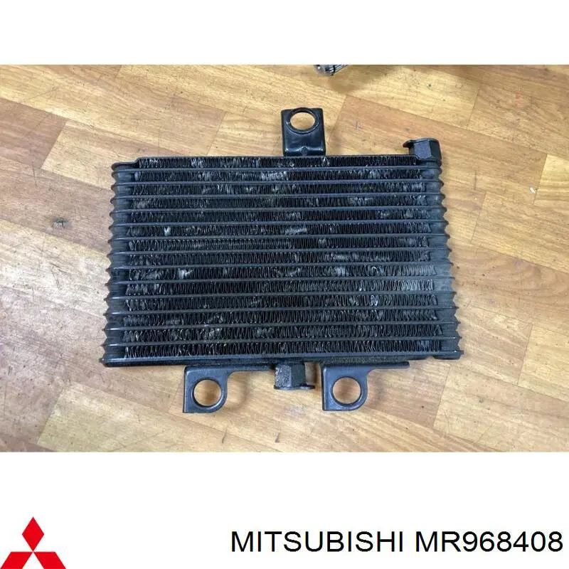 MR464204 Mitsubishi радіатор масляний