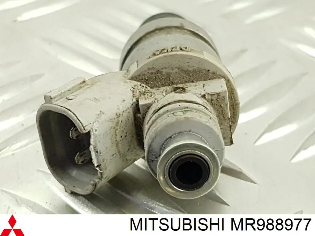 Форсунка паливна SAT STMR988977 ціна, від 11.27 USD