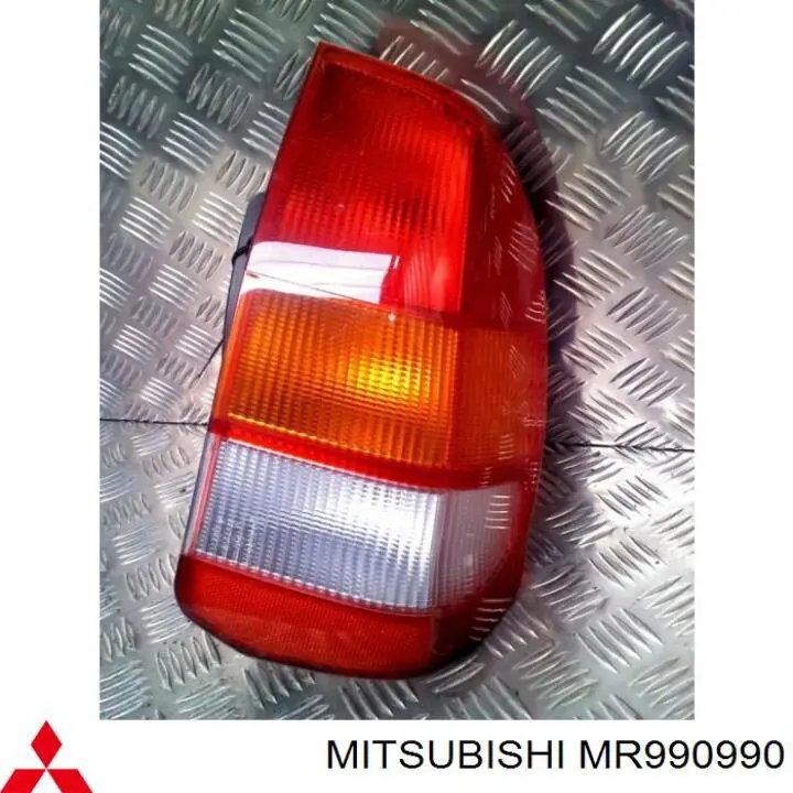 Задні ліхтарі Mitsubishi MR990990 ціна, від 49.83 USD
