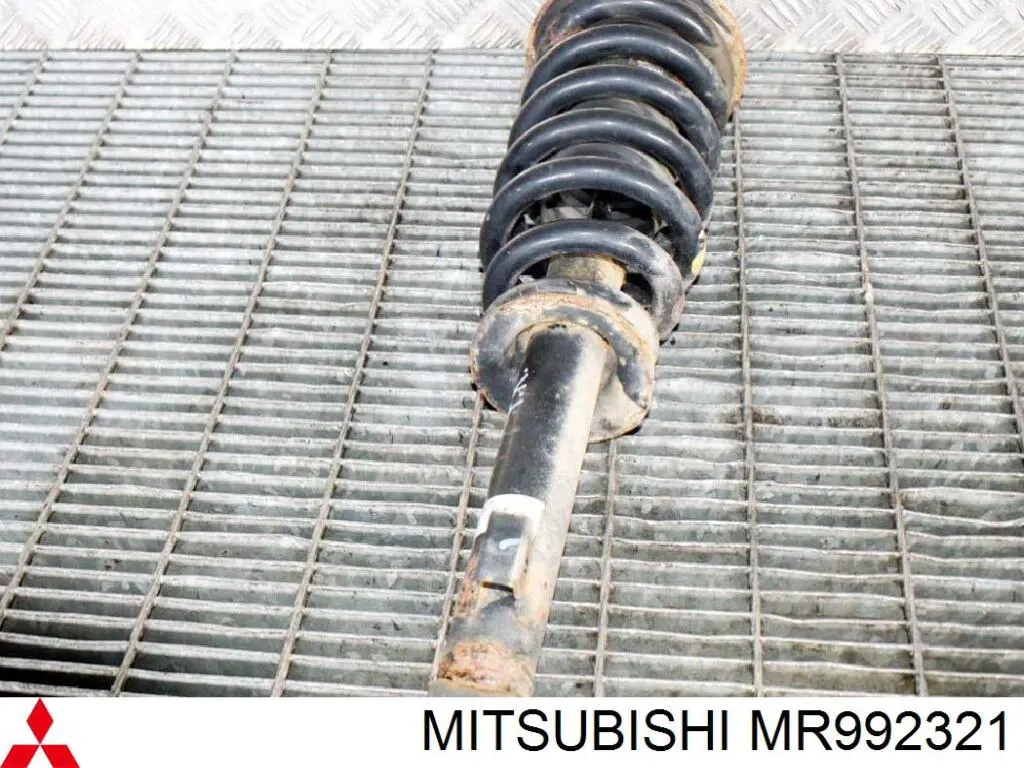 Стойка амортизатора передняя Mitsubishi MR992321 ціна, від 22.75 USD