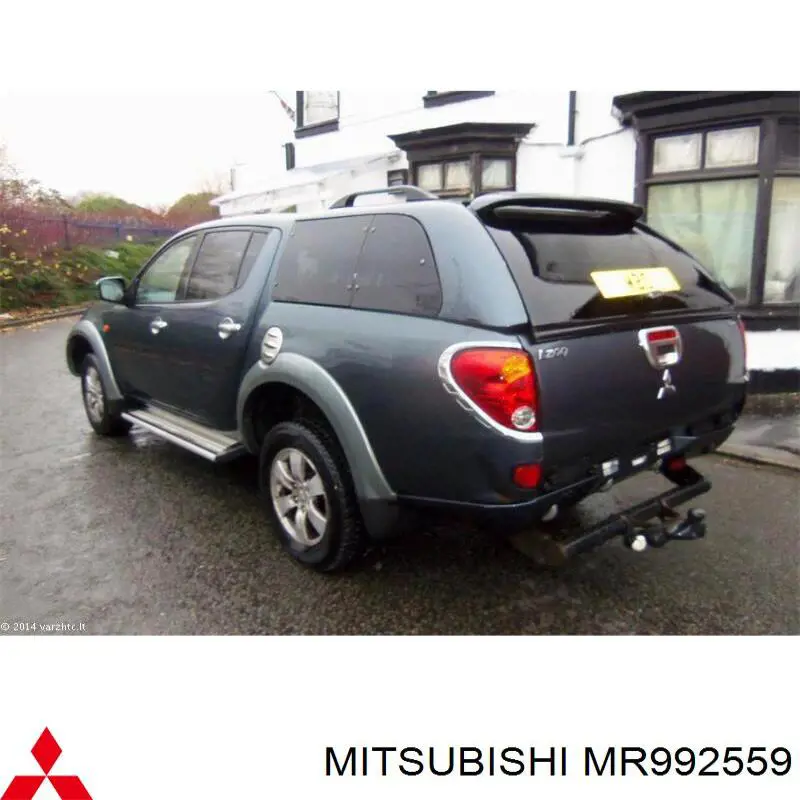 Подушка в кермі Mitsubishi MR992559 ціна, від 45.61 USD