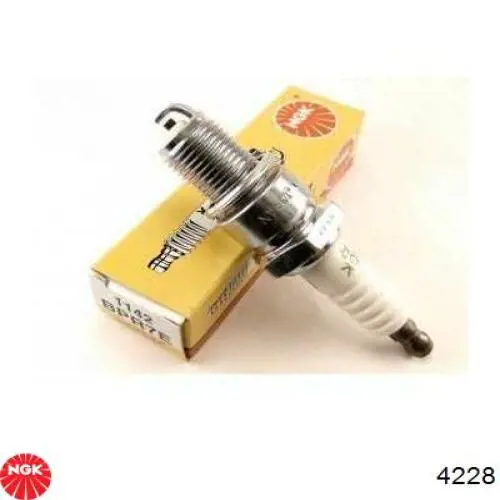 Свічки запалювання 4228 NGK