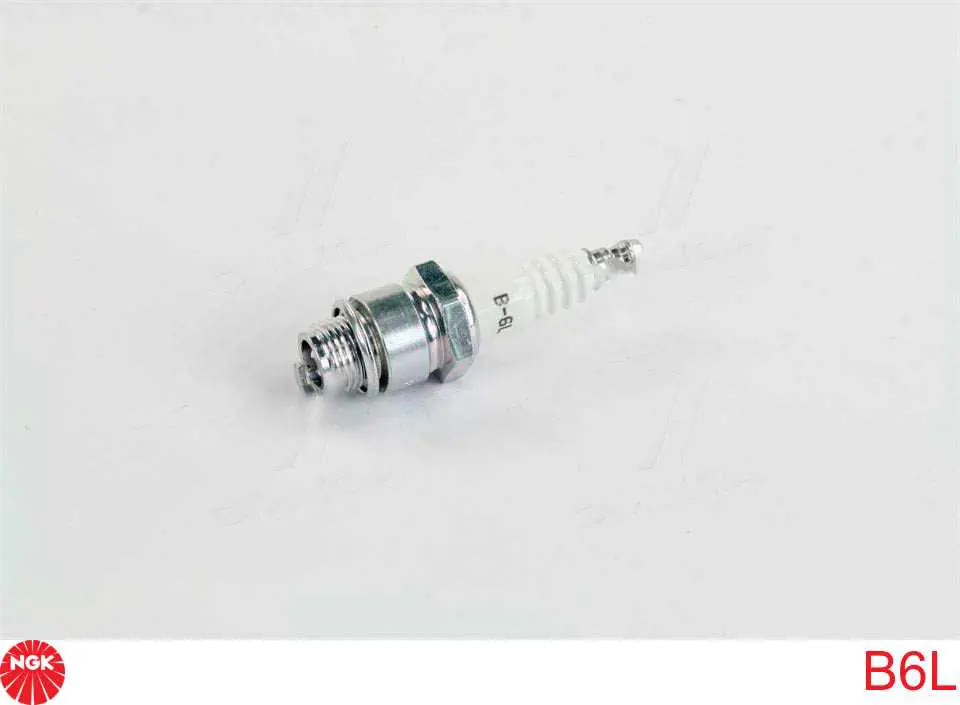 Свічки автомобільні NGK B6L ціна, від 2.94 USD
