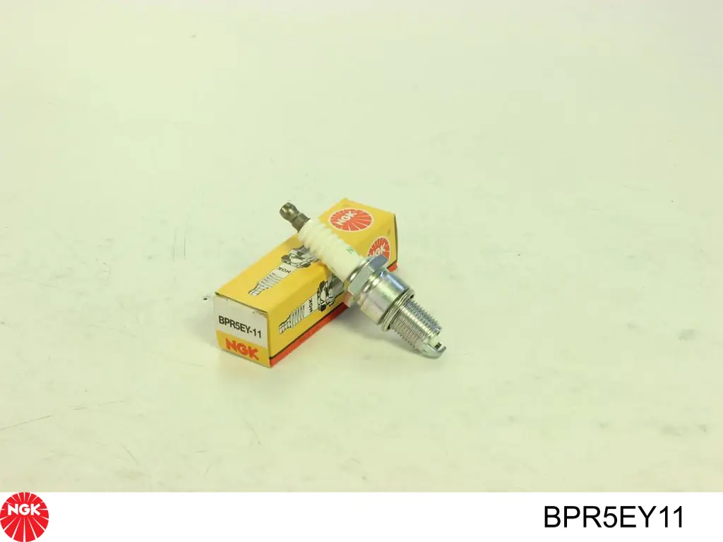 Свічки запалювання BPR5EY11 NGK