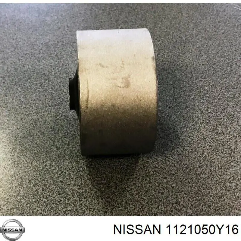 Купити 112100M600 Nissan/Infiniti Подушка (опора) двигуна, права