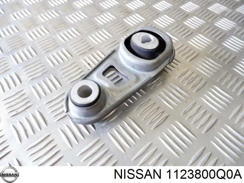 Подушка (опора) двигуна, задня 1123800Q0A Nissan