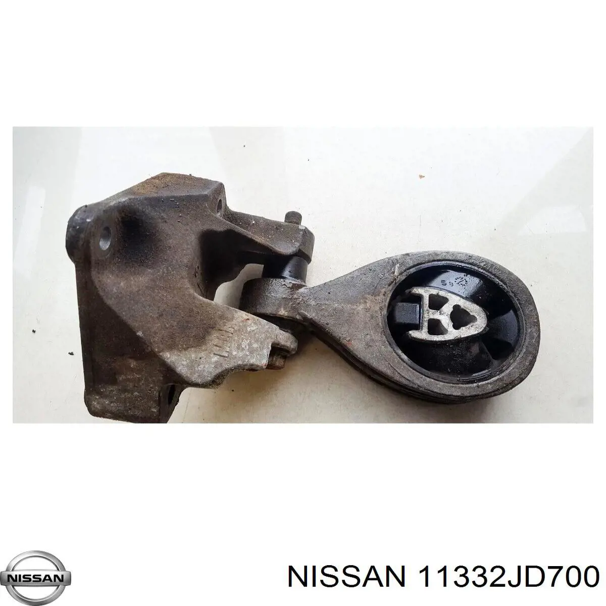Купити 11332JD700 Nissan/Infiniti Кронштейн подушки (опори) двигуна, задньої