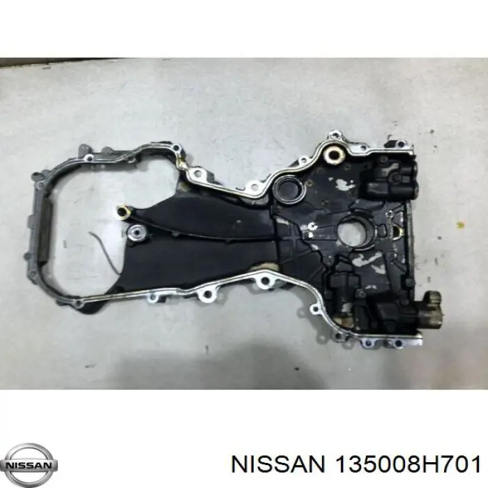 135006N203 Nissan кришка двигуна передня