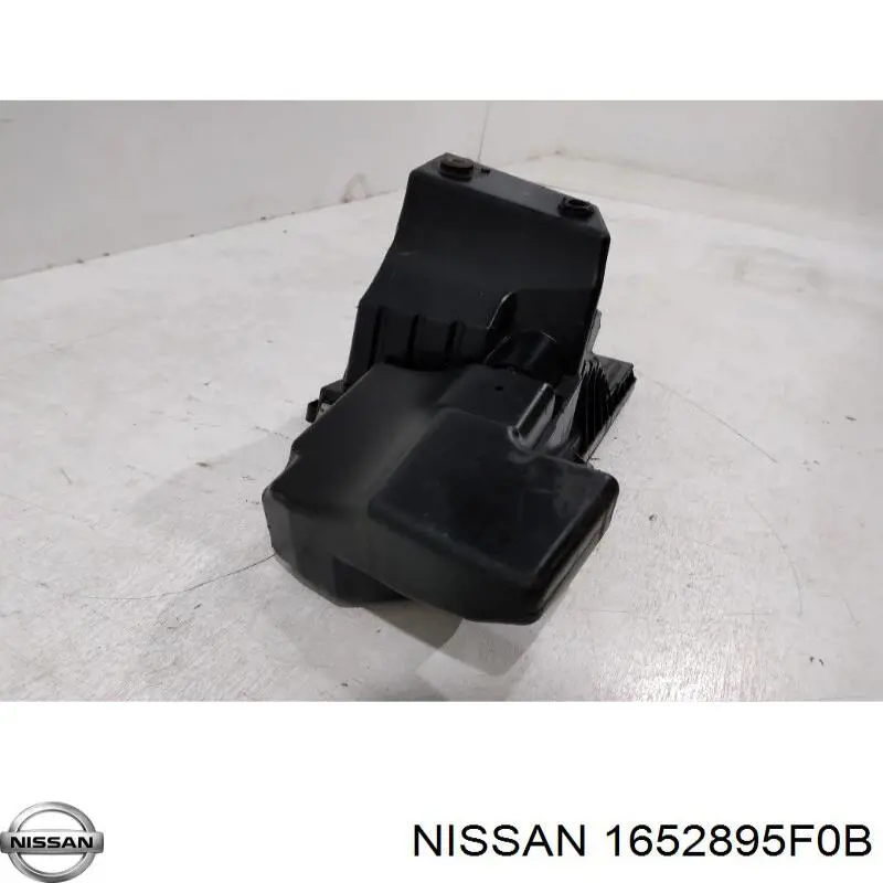 1652895F0B Nissan корпус повітряного фільтра, нижня частина
