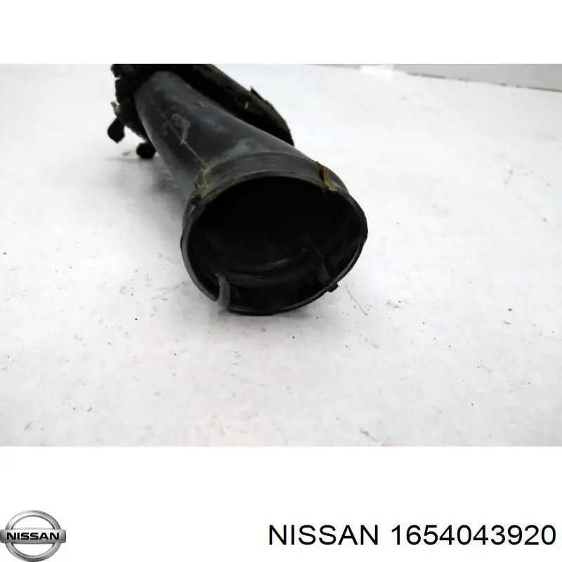 Патрубок повітряний, вихід повітряного фільтра Nissan Almera CLASSIC (B10RS) (Нісан Альмера)
