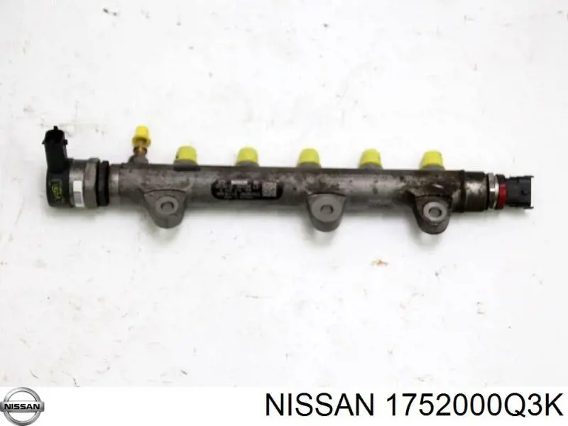 Розподільник палива на Nissan X-Trail (T31)
