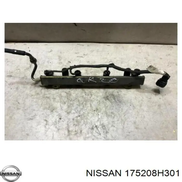 175208H301 Nissan/Infiniti Паливна рампа