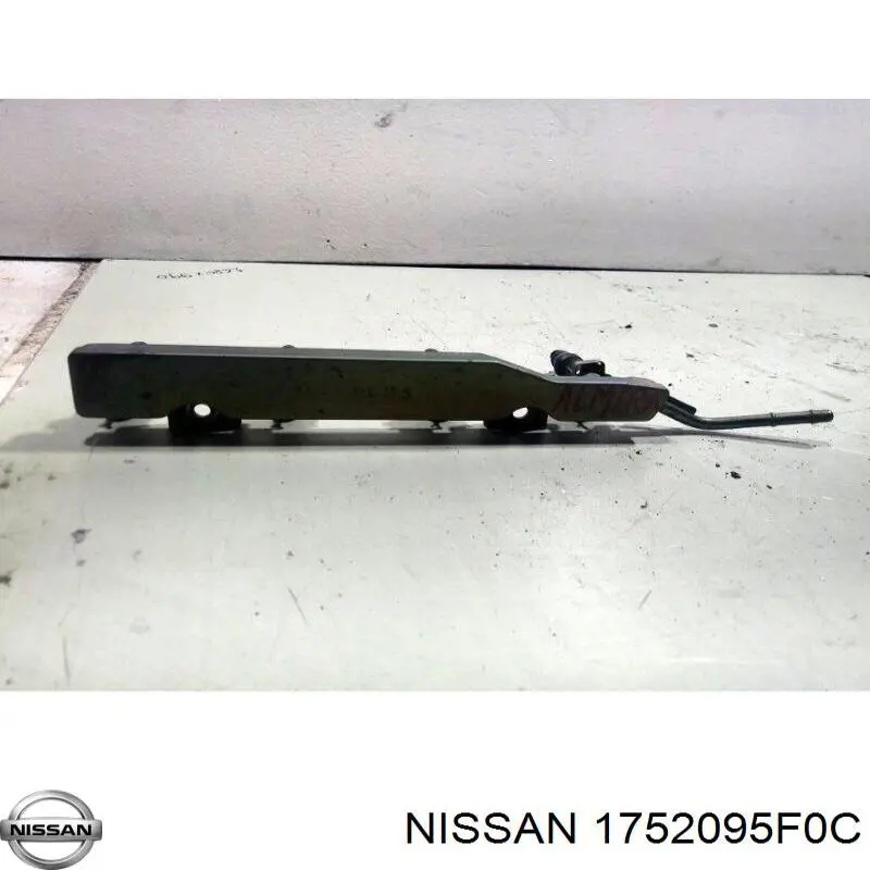 Рампа форсунок системи упорскування палива Nissan/Infiniti 1752095F0C ціна, від 10.16 USD