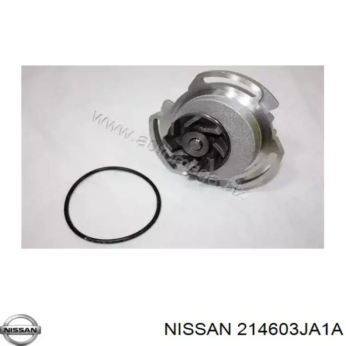 Радіатор охолодження двигуна 214603JA1A Nissan