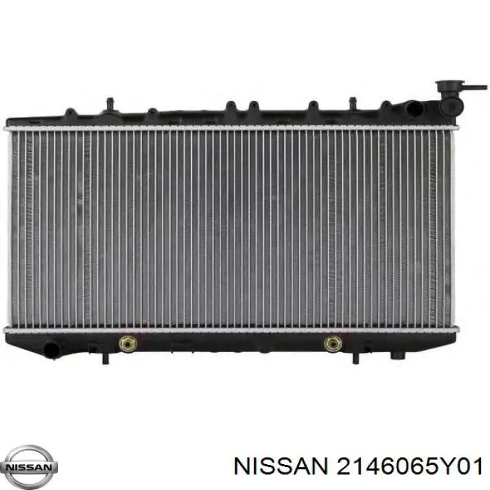 2146065Y01 Nissan/Infiniti Радіатор охолодження двигуна
