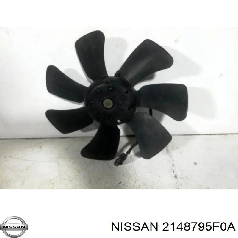 Дифузор радіатора охолодження, в зборі з двигуном і крильчаткою Nissan Almera CLASSIC (B10RS) (Нісан Альмера)