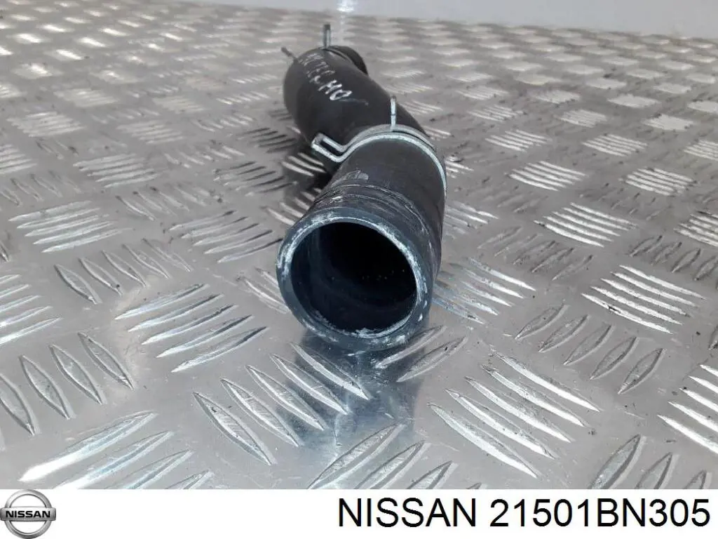 Патрубок системи охолодження Nissan/Infiniti 21501BN305 ціна, від 9.96 USD