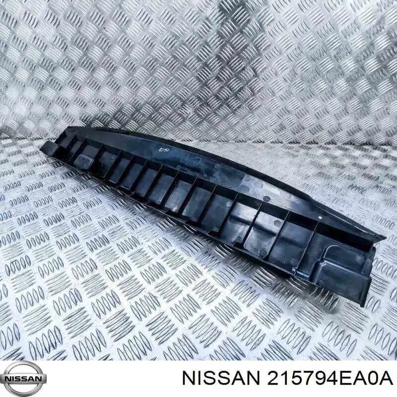 215794EA0A Nissan/Infiniti Повітропровід (дефлектор) радіатора, нижній