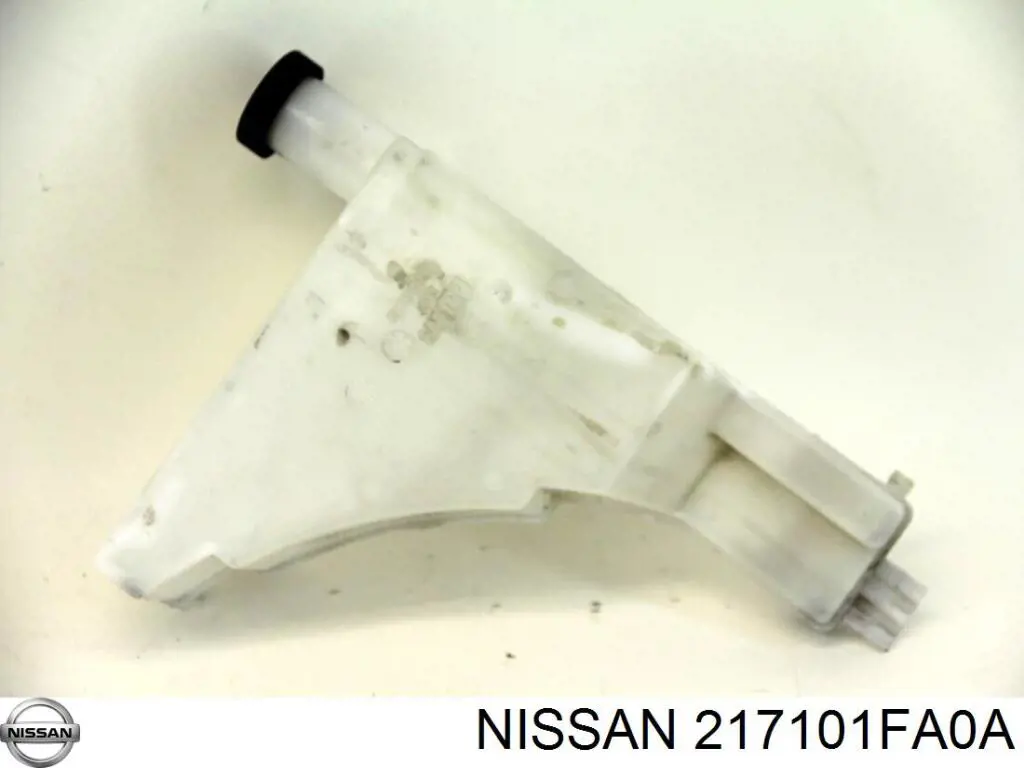 Бачок системи охолодження, розширювальний Nissan JUKE NMUK (F15E) (Нісан Жук)