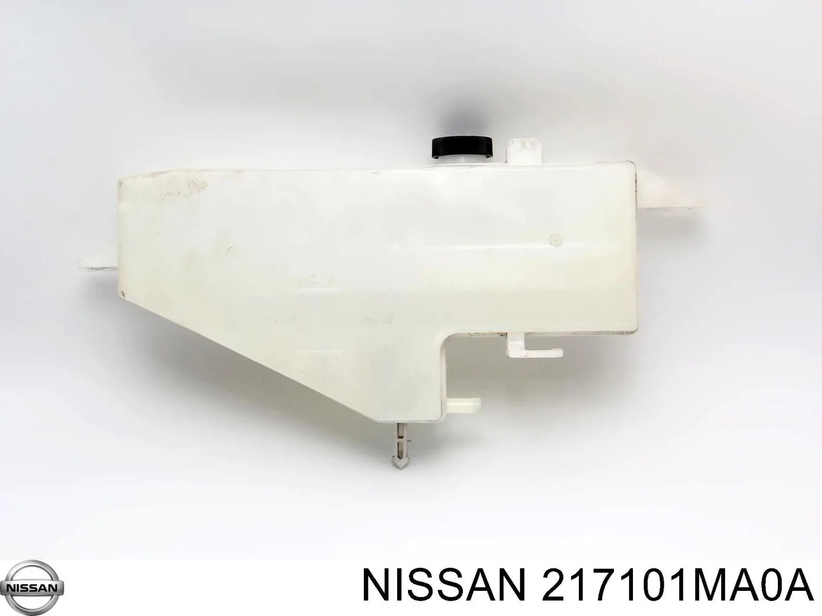 Бачок системи охолодження двигуна розширювальний Nissan/Infiniti 217101MA0A ціна, від 75.56 USD